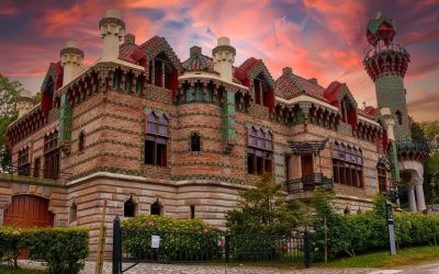 La huella de Gaudí en Cantabria: Guía para descubrir El Capricho en Comillas